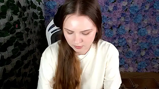 Snapshot of IxxiLiana chatting on 09.28.25 IxxiLiana online show from 09.28.25