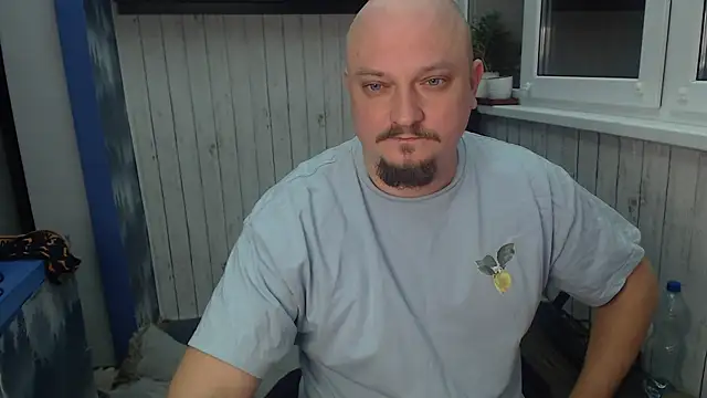 Snapshot of Pandasky chatting on 02.08.25 Pandasky online show from 02.08.25