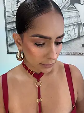 Snapshot of Mau_White chatting on 10.18.25 Mau White online show from 10.18.25