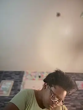 Yagurl  west online show from 11.11.25