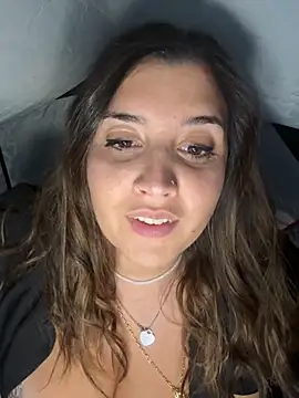 Novababy18 online show from 10.17.25