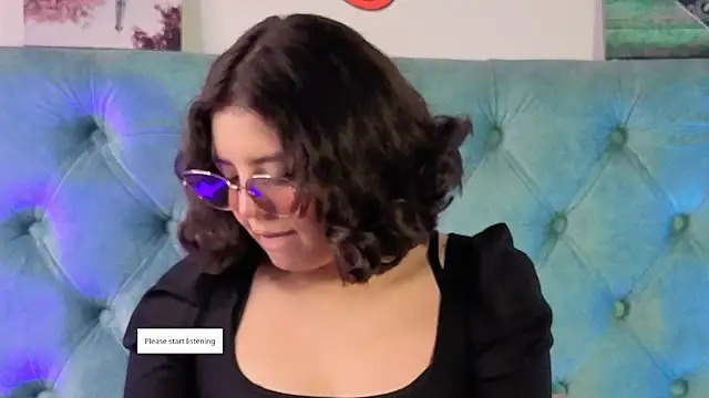 Paola Lyon  online show from 12.01.25