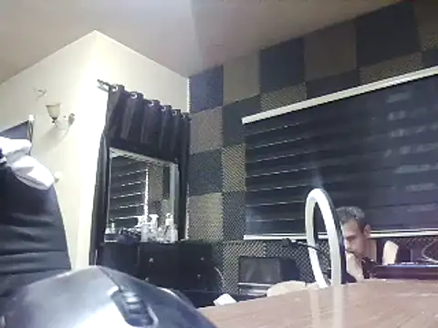 Snapshot of Arabeyes chatting on 06.19.26 Arabeyes online show from 06.19.26