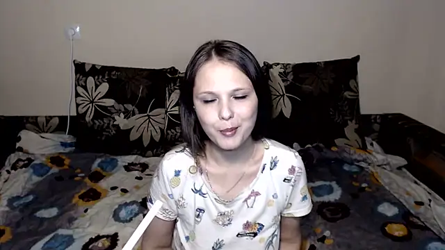 Snapshot of Nika_Shiny chatting on 06.01.26 Nika Shiny online show from 06.01.26