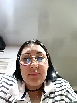 Snapshot of my-kitty chatting on 02.12.25 my-kitty online show from 02.12.25