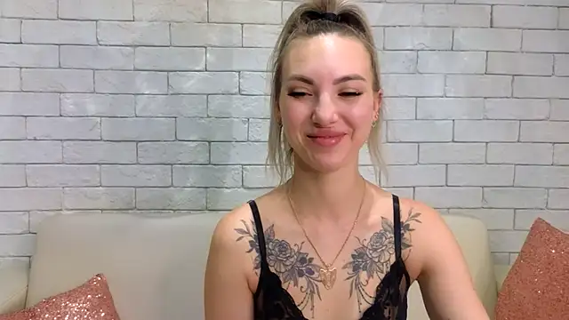 MiaMinx online show from 02.06.25