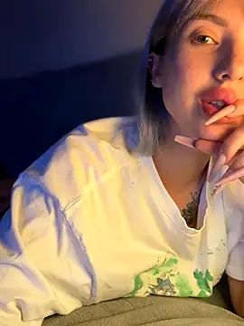 MiaMinx online show from 11.17.25