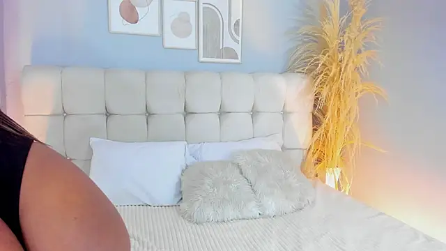 sofi potter  online show from 12.15.24