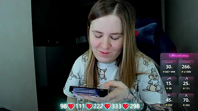 Olivia Munk online show from 03.20.26