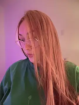 Snapshot of MichelleFerry_ chatting on 03.01.25 MichelleFerry online show from 03.01.25