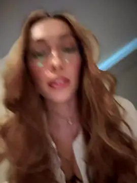 Snapshot of MichelleFerry_ chatting on 09.13.25 MichelleFerry online show from 09.13.25