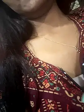 Snapshot of PARI_Hun chatting on 11.07.25 PARI Hun online show from 11.07.25