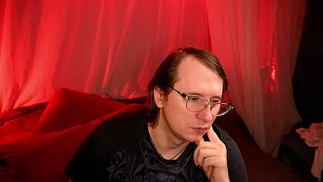 Claudia and elon  online show from 10.23.25