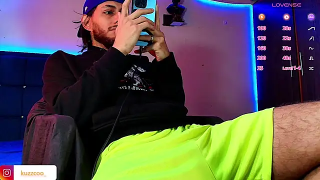 kuzzcoo online show from 11.21.25