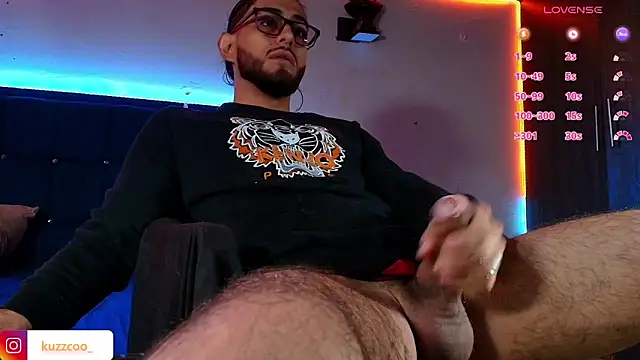 kuzzcoo online show from 04.05.26