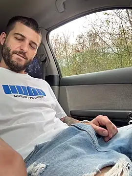 ElChapoGuzman95 online show from 04.15.26