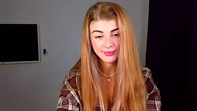 Snapshot of _comefeelme_ chatting on 10.18.25 comefeelme online show from 10.18.25