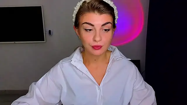 Snapshot of _comefeelme_ chatting on 11.03.25 comefeelme online show from 11.03.25