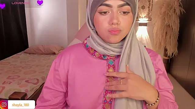 shayla 18 online show from 10.29.25