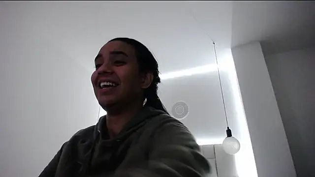 Snapshot of tiffany__pink chatting on 02.09.25 tiffany pink online show from 02.09.25