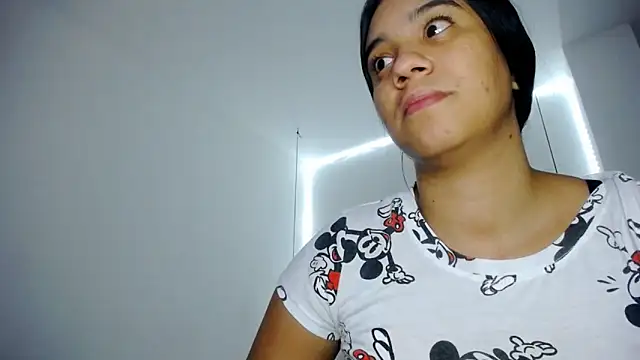 Snapshot of tiffany__pink chatting on 02.26.25 tiffany pink online show from 02.26.25