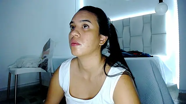 Snapshot of tiffany__pink chatting on 03.07.25 tiffany pink online show from 03.07.25