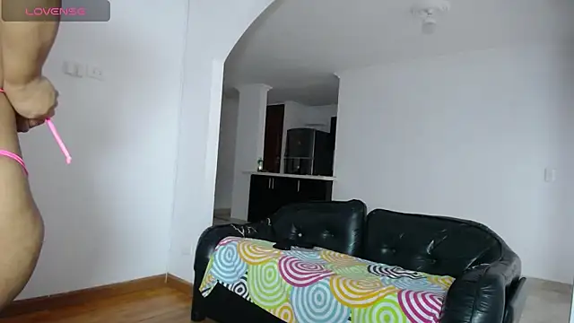 Snapshot of tiffany__pink chatting on 11.11.25 tiffany pink online show from 11.11.25