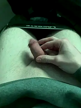 Snapshot of KaterSeinVater1 chatting on 10.26.25 KaterSeinVater1 online show from 10.26.25