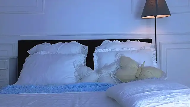 NicoleMarani online show from 02.07.26