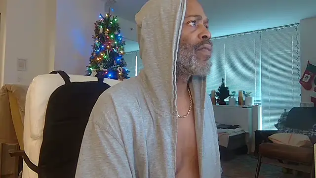 Snapshot of theblacklordmaster chatting on 12.09.24 theblacklordmaster online show from 12.09.24