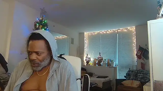 Snapshot of theblacklordmaster chatting on 12.10.24 theblacklordmaster online show from 12.10.24