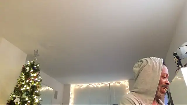 Snapshot of theblacklordmaster chatting on 12.17.24 theblacklordmaster online show from 12.17.24