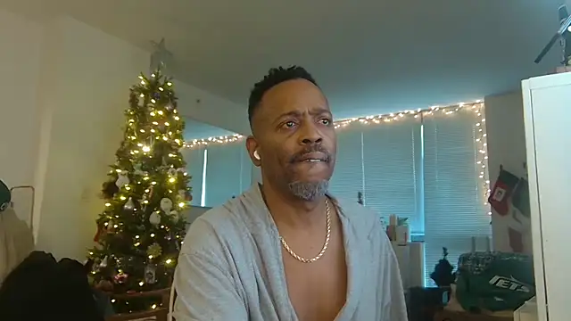 Snapshot of theblacklordmaster chatting on 12.18.24 theblacklordmaster online show from 12.18.24