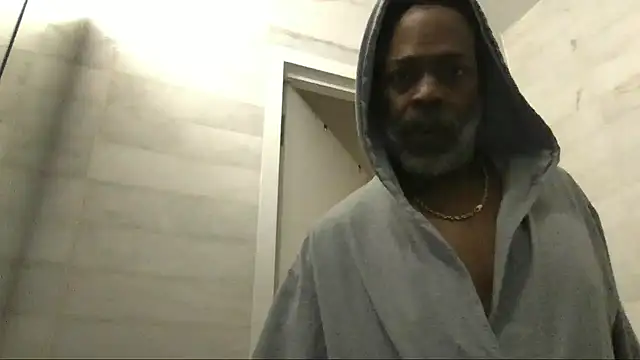 Snapshot of theblacklordmaster chatting on 01.16.25 theblacklordmaster online show from 01.16.25