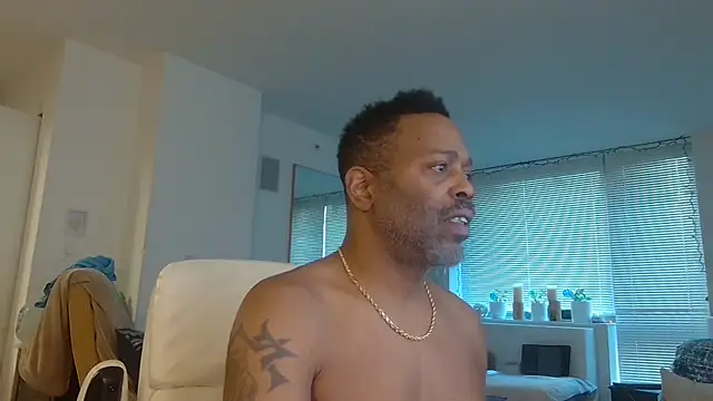 Snapshot of theblacklordmaster chatting on 02.04.25 theblacklordmaster online show from 02.04.25