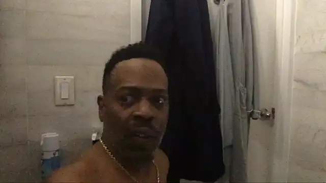 Snapshot of theblacklordmaster chatting on 03.06.25 theblacklordmaster online show from 03.06.25