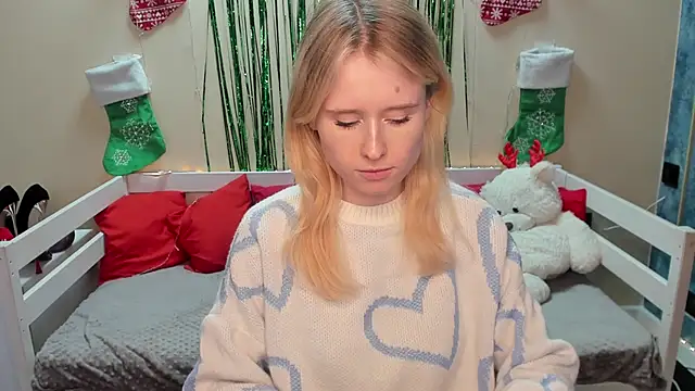 Snapshot of _adel_brooks_ chatting on 12.15.24 adel brooks online show from 12.15.24