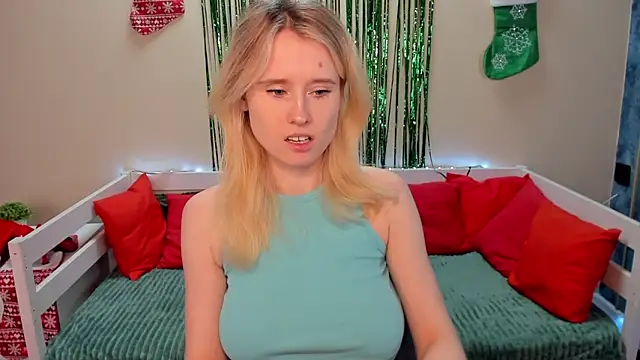 Snapshot of _adel_brooks_ chatting on 12.28.24 adel brooks online show from 12.28.24