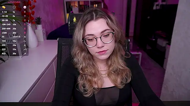 RemyCute online show from 11.13.25