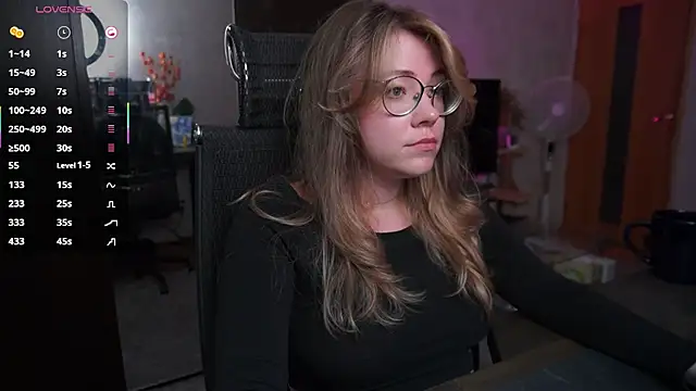 Snapshot of RemyCute chatting on 07.19.26 RemyCute online show from 07.19.26