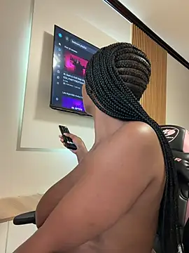 Snapshot of Neelo-Smith chatting on 06.28.26 Neelo-Smith online show from 06.28.26