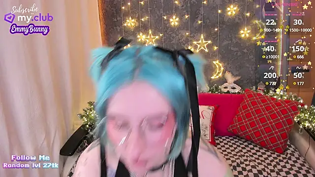 Snapshot of EmmyBunny chatting on 12.14.24 EmmyBunny online show from 12.14.24