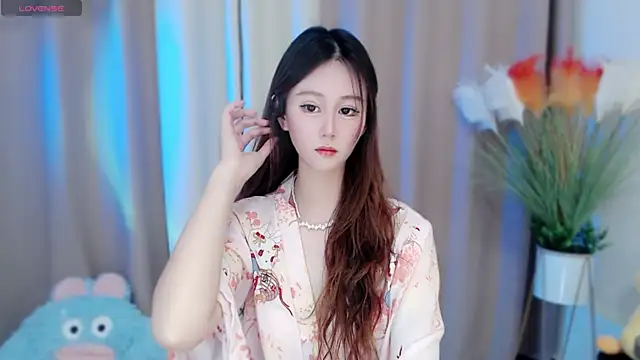 Snapshot of Aimee-520 chatting on 12.18.24 Aimee-520 online show from 12.18.24