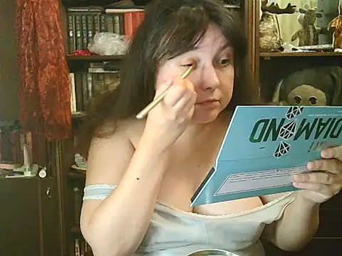 CarrieQPeach online show from 10.12.25