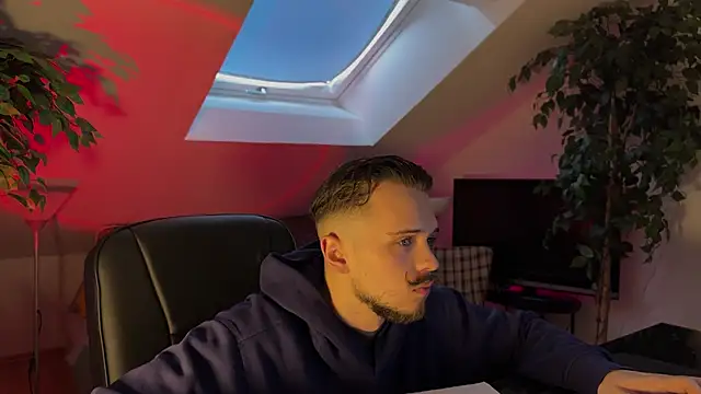 Snapshot of naked_psy chatting on 02.22.26 naked psy online show from 02.22.26