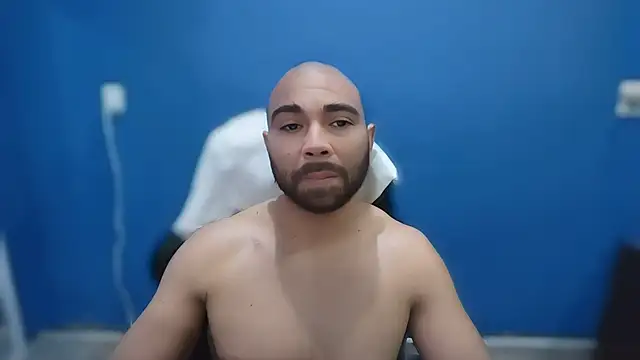 Snapshot of ElmaCannon chatting on 02.26.25 ElmaCannon online show from 02.26.25