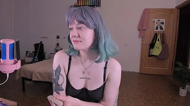 cyber whore  online show from 10.16.25