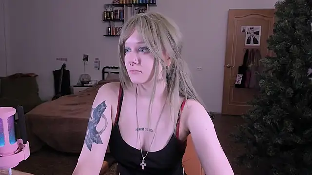 Snapshot of cyber_whore_ chatting on 02.20.26 cyber whore online show from 02.20.26