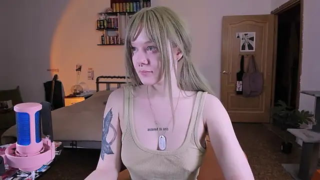 Snapshot of cyber_whore_ chatting on 03.07.26 cyber whore online show from 03.07.26