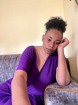 Snapshot of fat_creamy_pus chatting on 10.29.25 fat creamy pus online show from 10.29.25